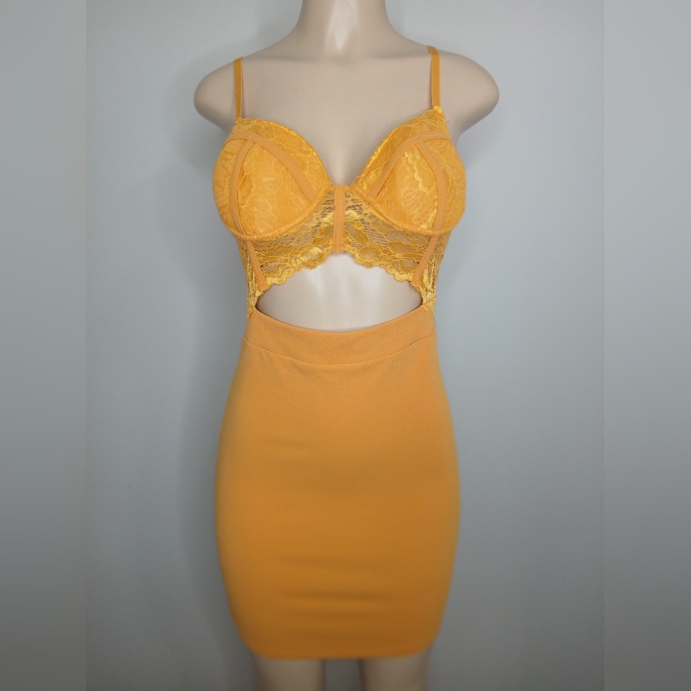 Chic Yellow Midi Dress